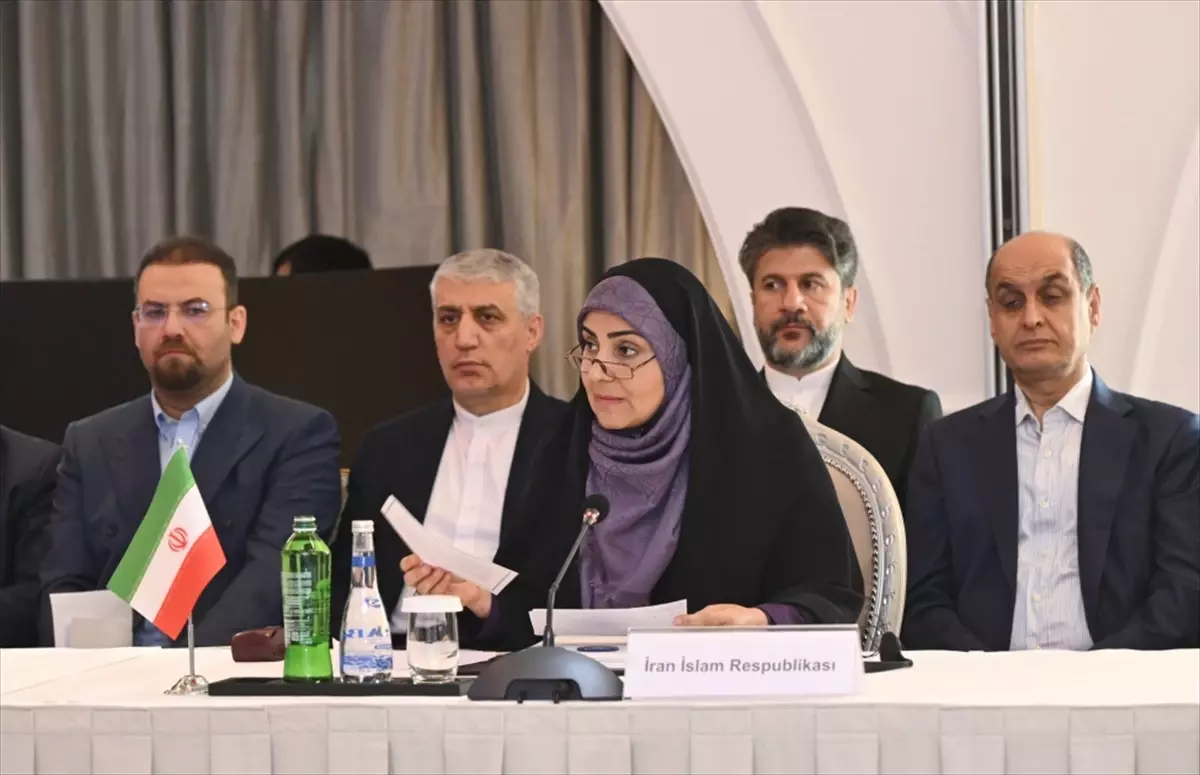 Azerbaycan, Rusya ve İran Arasında Üçlü Toplantı