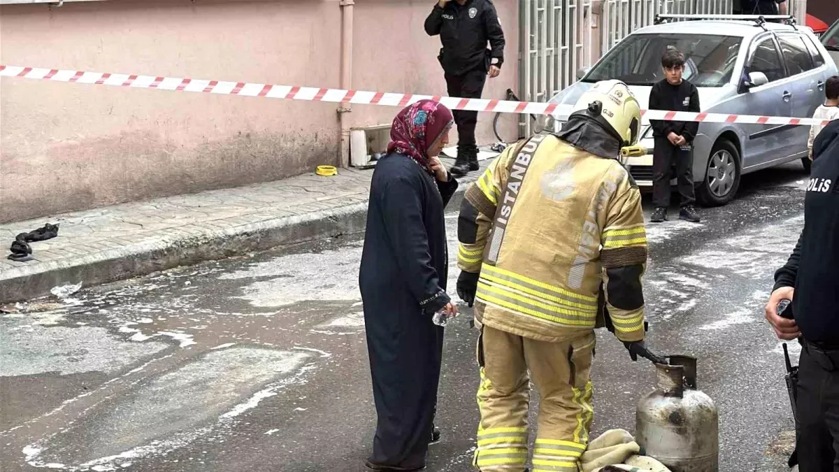 Beyoğlu\'nda Tüp Patladı, Bir Kişi Yaralandı