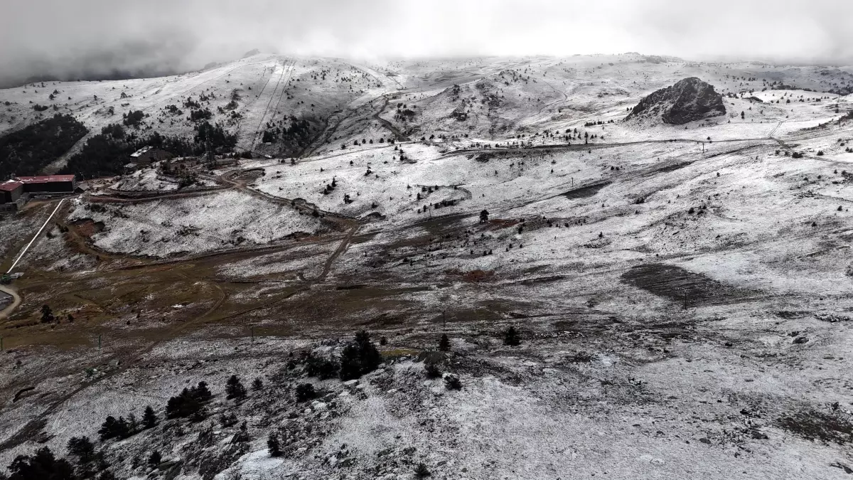 Kartalkaya\'da Kar Yağışı