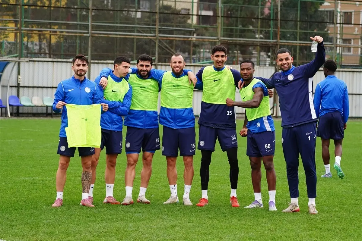 Çaykur Rizespor Trabzonspor Maçına Hazırlanıyor