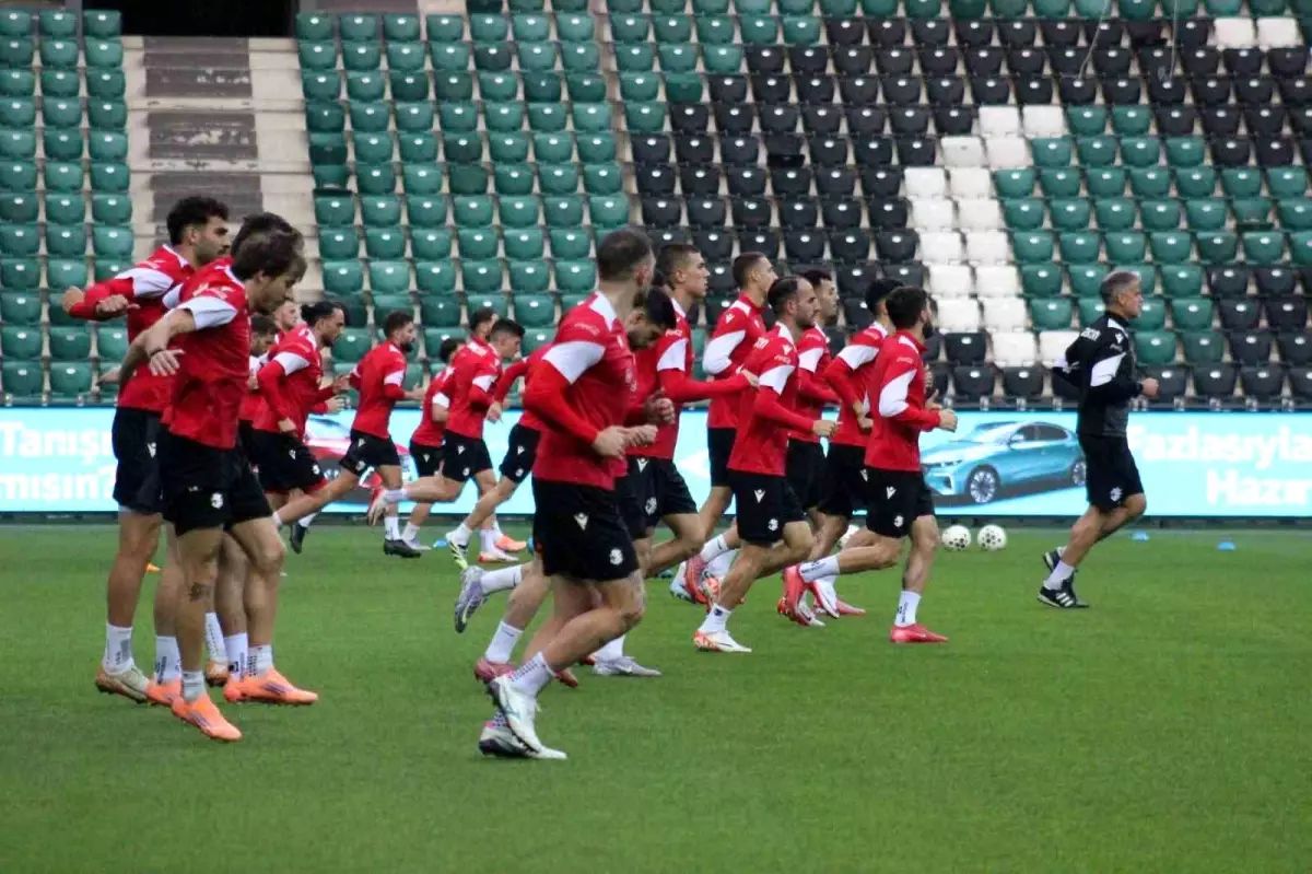 Gürcistan, Türkiye Maçı İçin Kocaeli\'de Son Antrenmanını Yaptı
