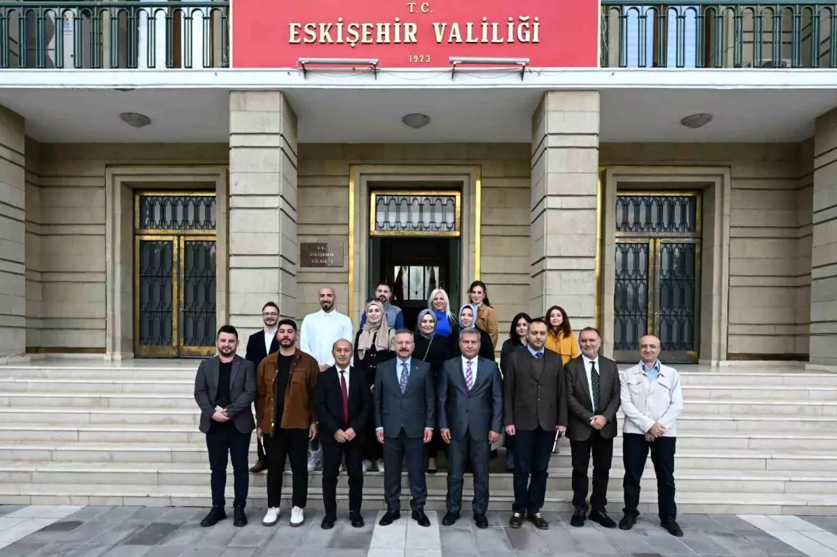Eskişehir\'de Basın Kartı Dağıtımı