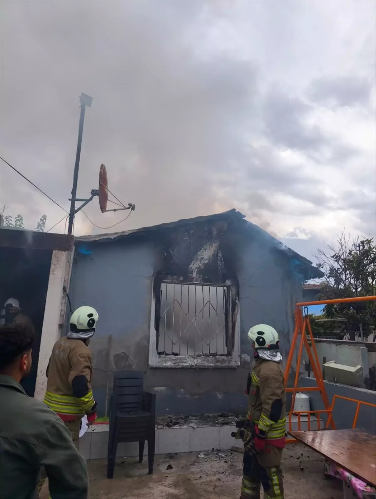 İskenderun\'da Ev Yangını