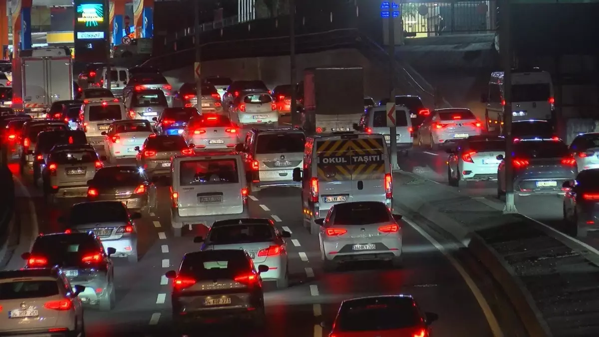 İstanbul’da Trafik Yoğunluğu Yüzde 67