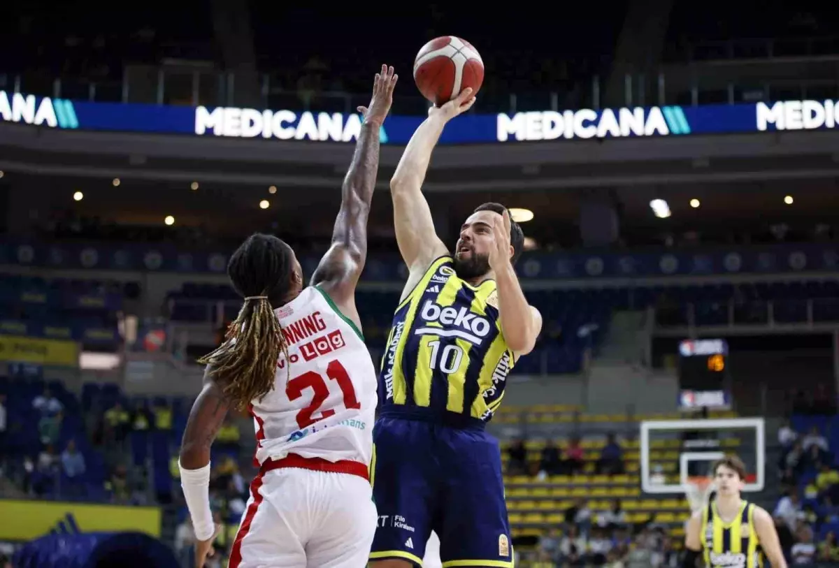 Karşıyaka, Fenerbahçe\'ye Mağlup