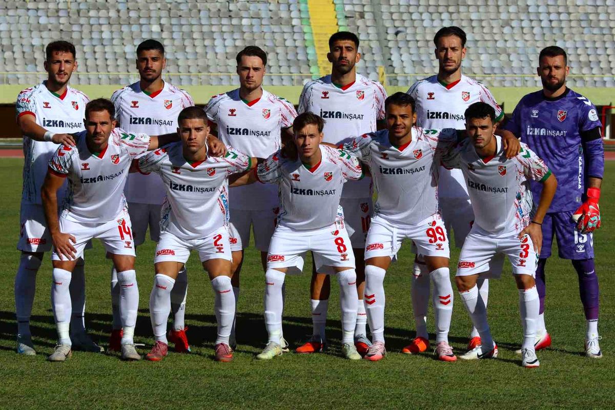 Karşıyaka, TFF 3. Lig\'de Şampiyonluk Yarışında İddialı