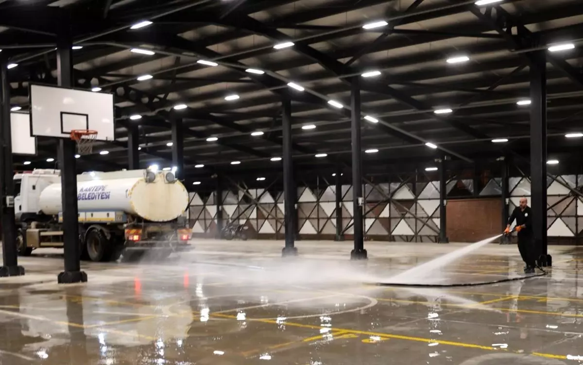 Kartepe Belediyesi\'nden Pazar Yerlerine Hijyenik Dokunuş