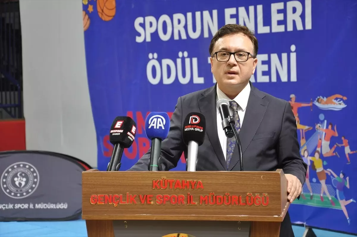 Kütahya\'da Amatör Spor Haftası Yürüyüşü