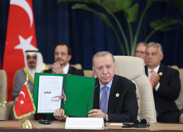 Mısır'daki Gazze zirvesinde imzalar atıldı! Trump'ın Erdoğan'la ilgili sözleri bomba Mısır'daki Gazze zirvesinde imzalar atıldı! Trump'ın Erdoğan'la ilgili sözleri bomba