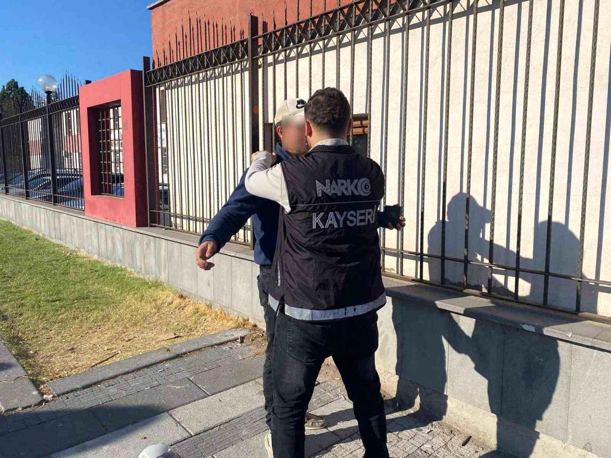 Kayseri\'de Narko-Okul Uygulaması
