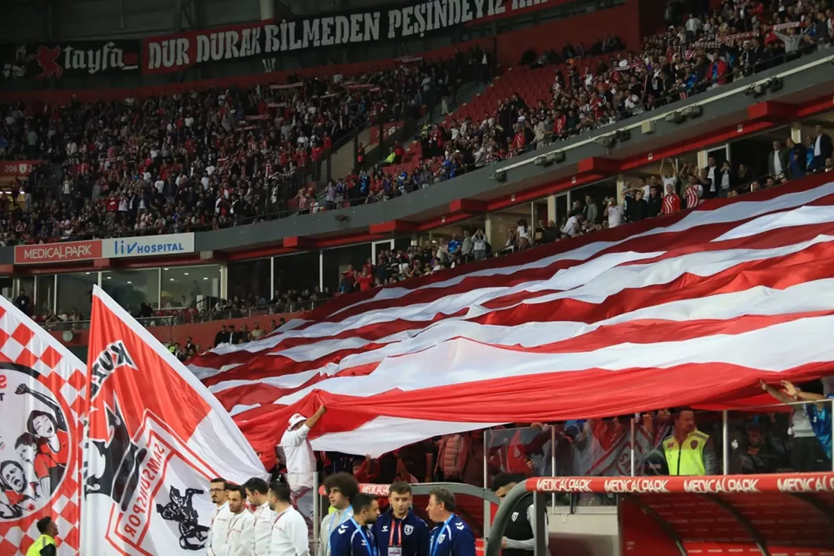 Samsunspor\'dan kadın, öğrenci ve engelli taraftarlara jest