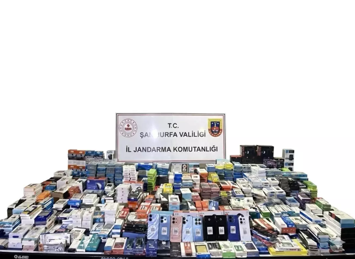 Şanlıurfa\'da Gümrük Kaçağı Cihazlar Ele Geçirildi