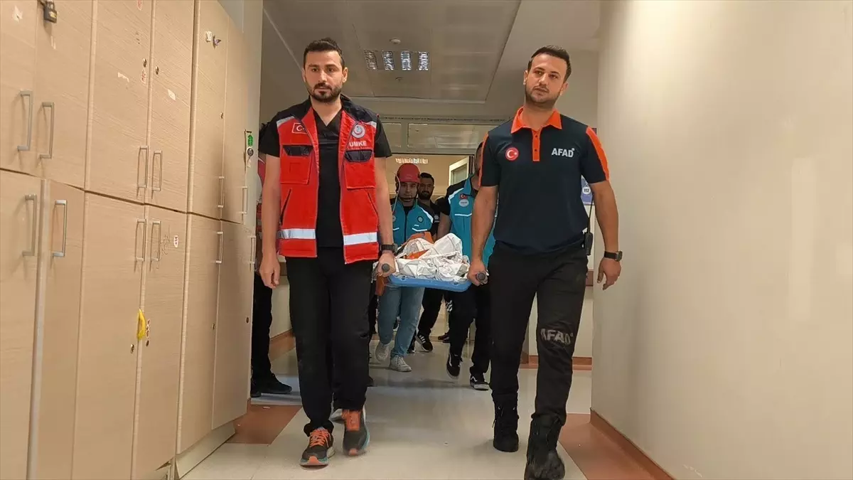 Siirt\'te Deprem ve Yangın Tatbikatı