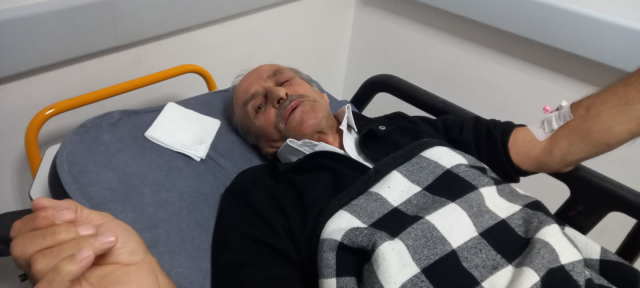 Şoför yediği yemekten zehirlendi, otobüs kaza yaptı