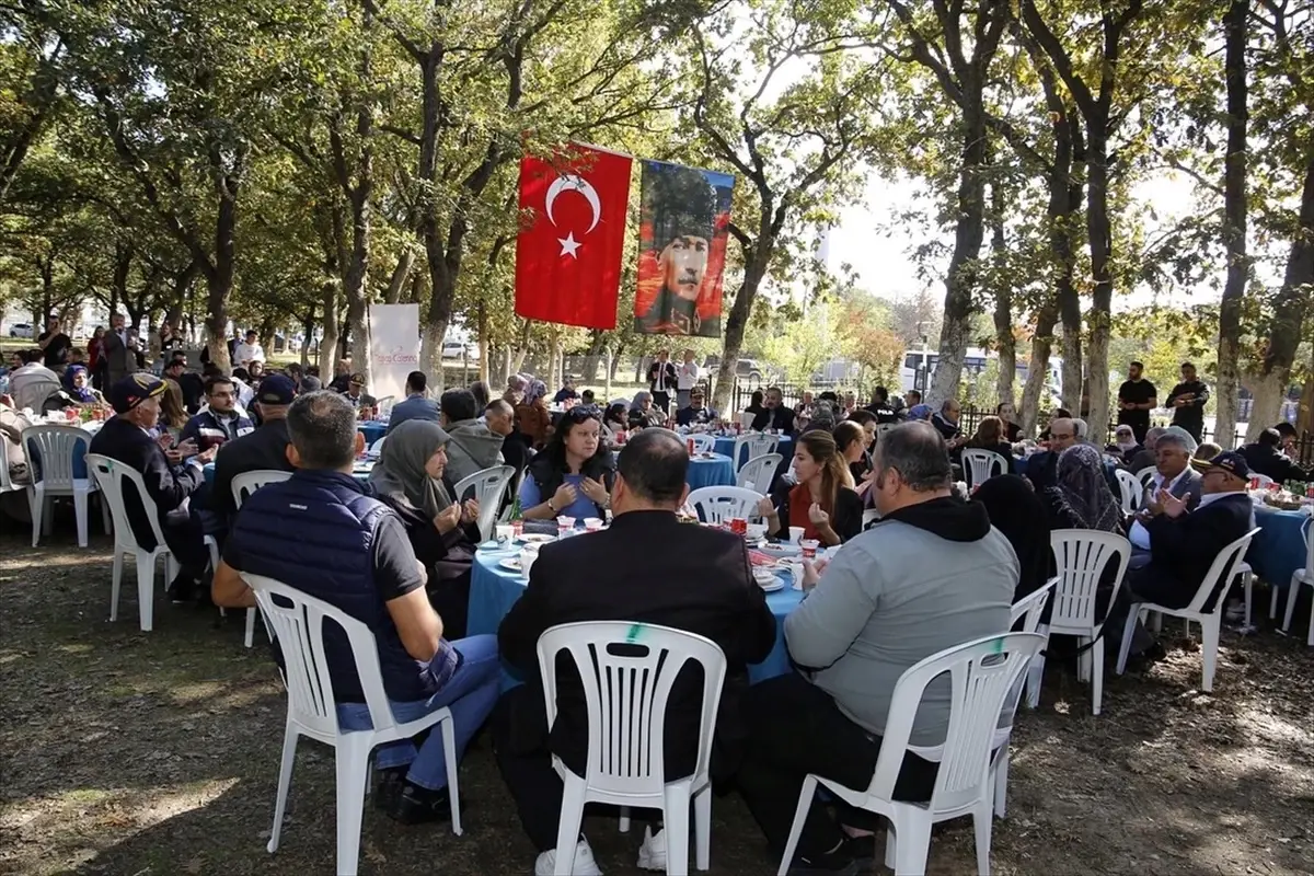 Tekirdağ Emniyet Müdürü Turanlı gaziler ve şehit aileleriyle buluştu
