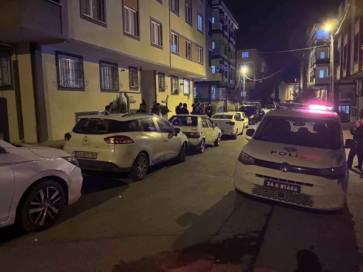 İstanbul\'da Yabancı Uyruklu Adam Silahlı Saldırıya Uğradı