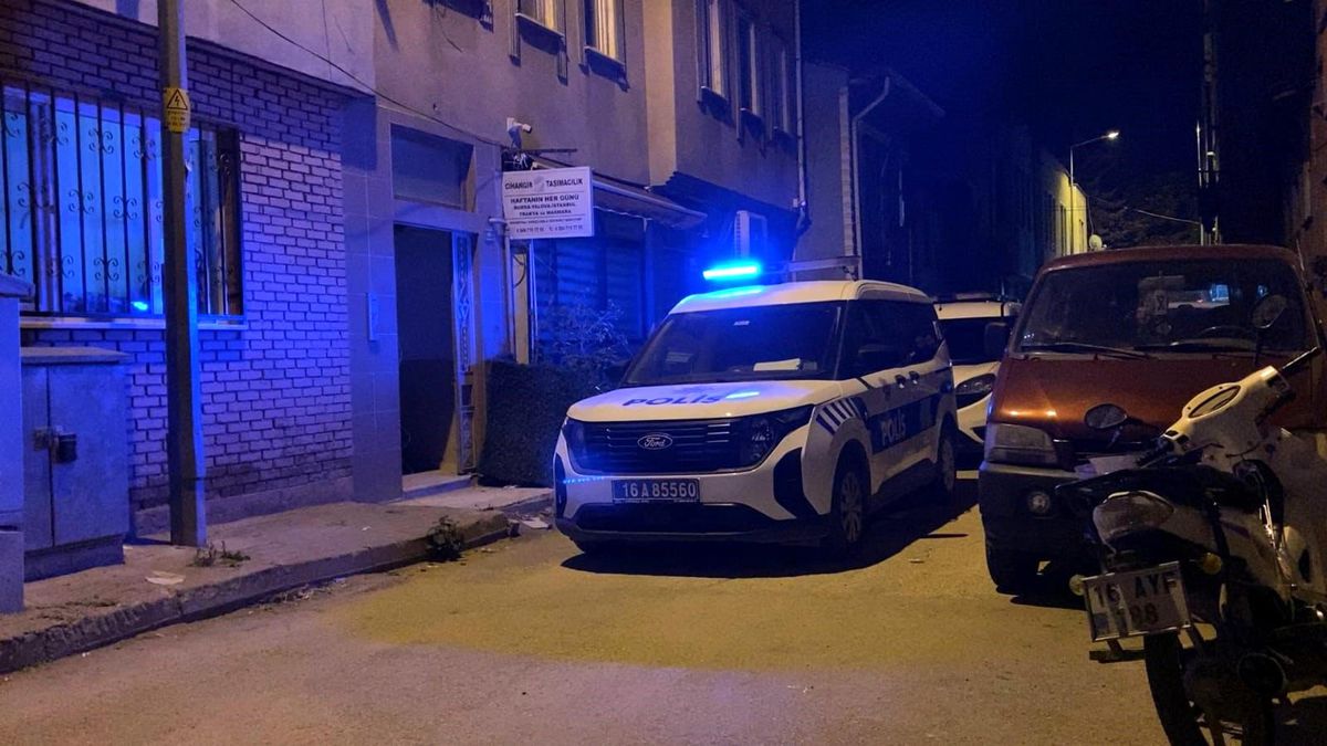 İnegöl\'de Genç Ölü Bulundu