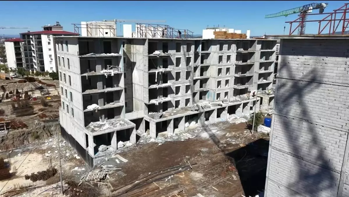 Osmaniye\'de Deprem Konutları İnşaatı Hızla Devam Ediyor