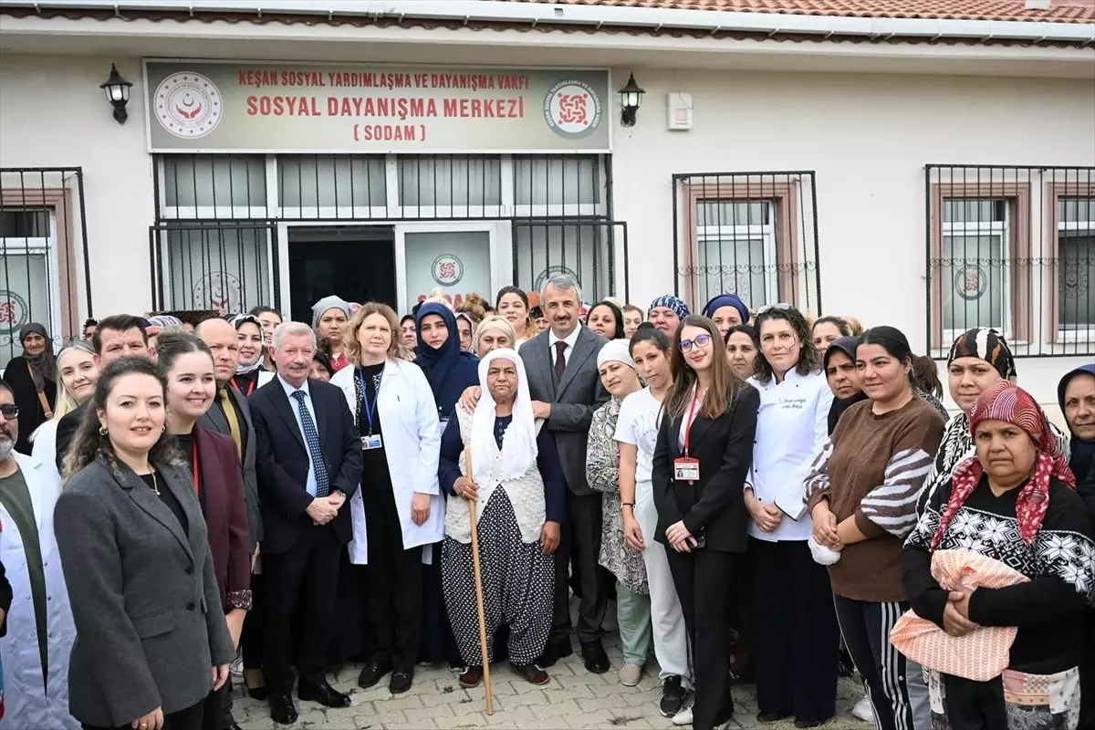Vali Sezer, Keşan\'da Öğrencilerle Buluştu