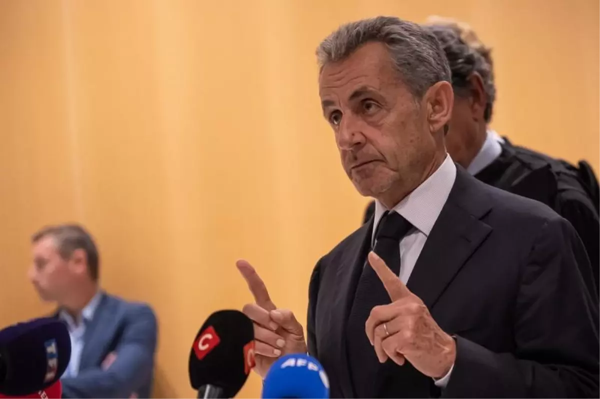 Sarkozy, Cezaevine Girecek