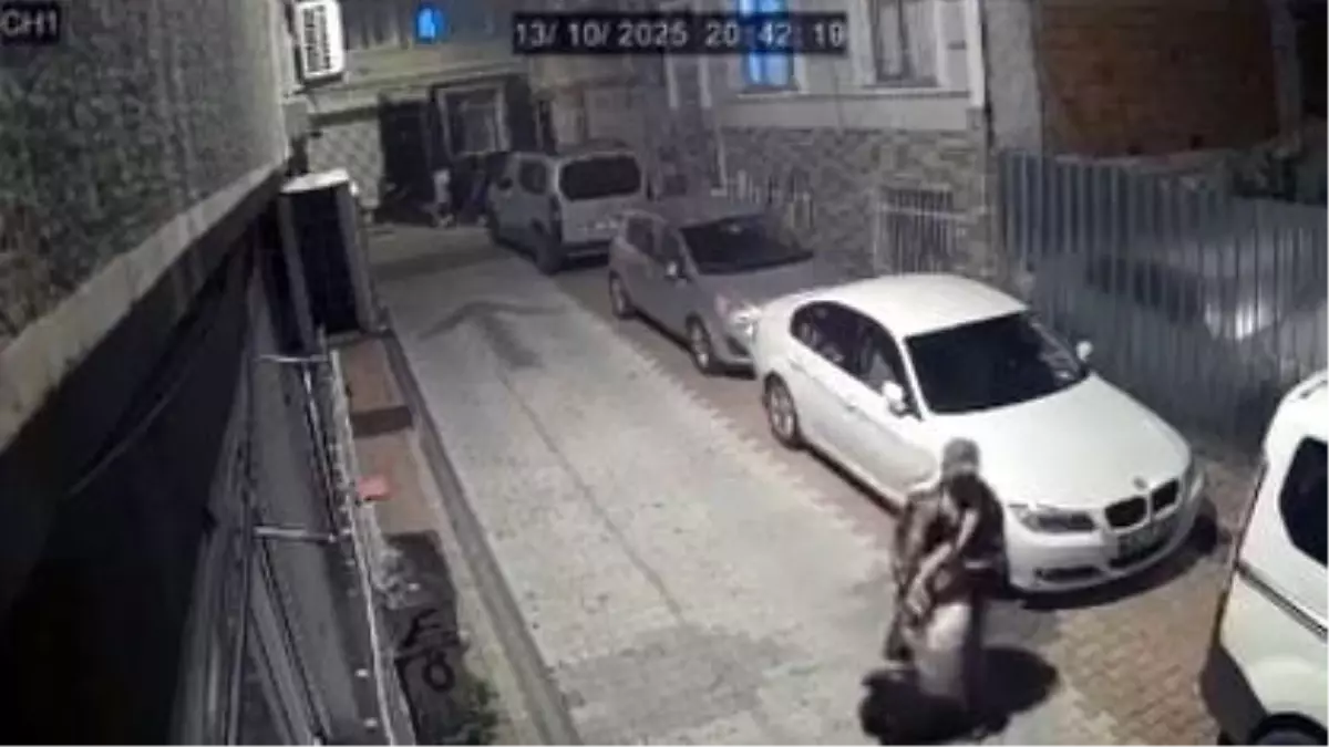 Fatih\'te Kadına Şiddet Kamerada