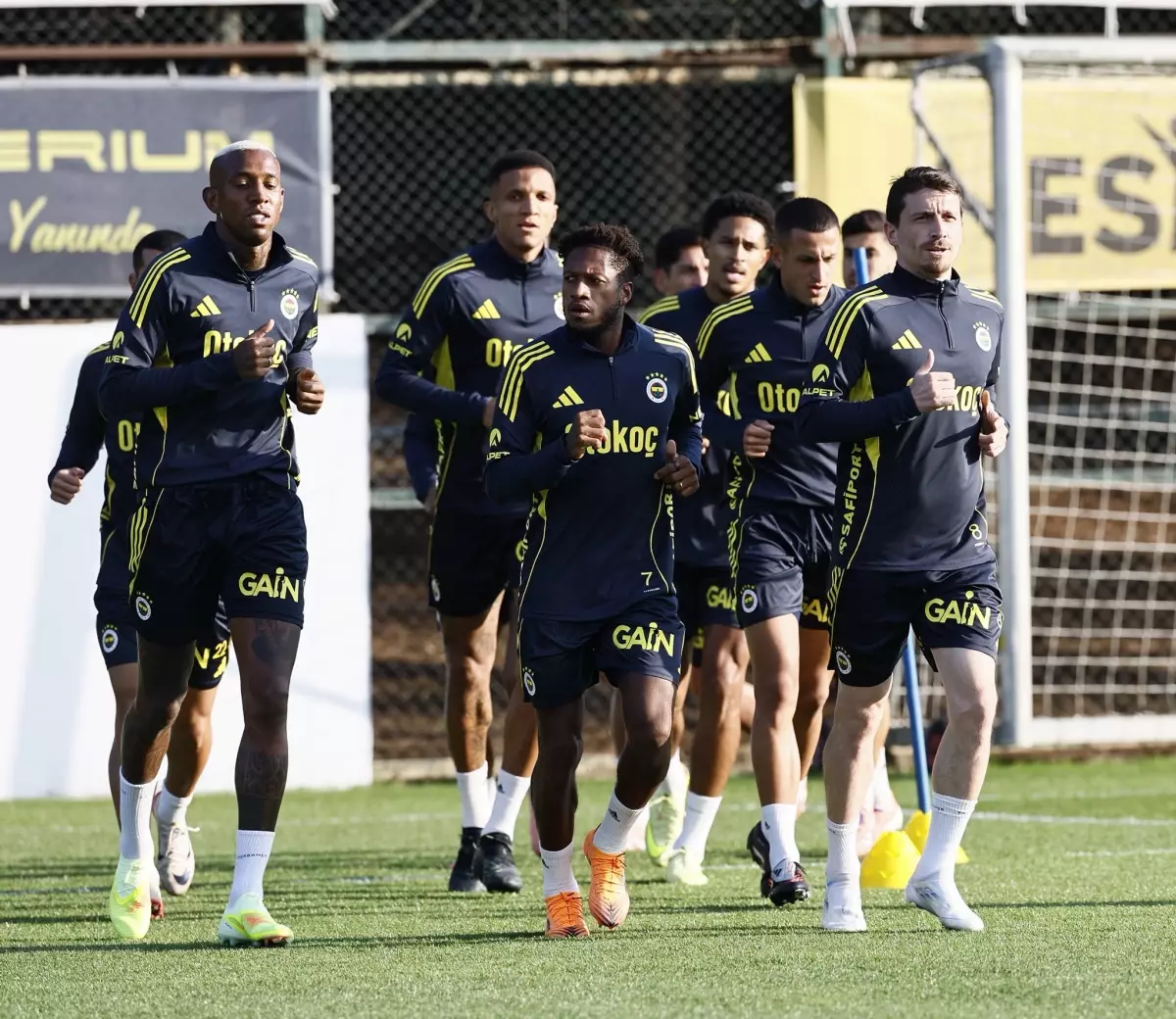 Fenerbahçe, Karagümrük Maçına Hazırlanıyor