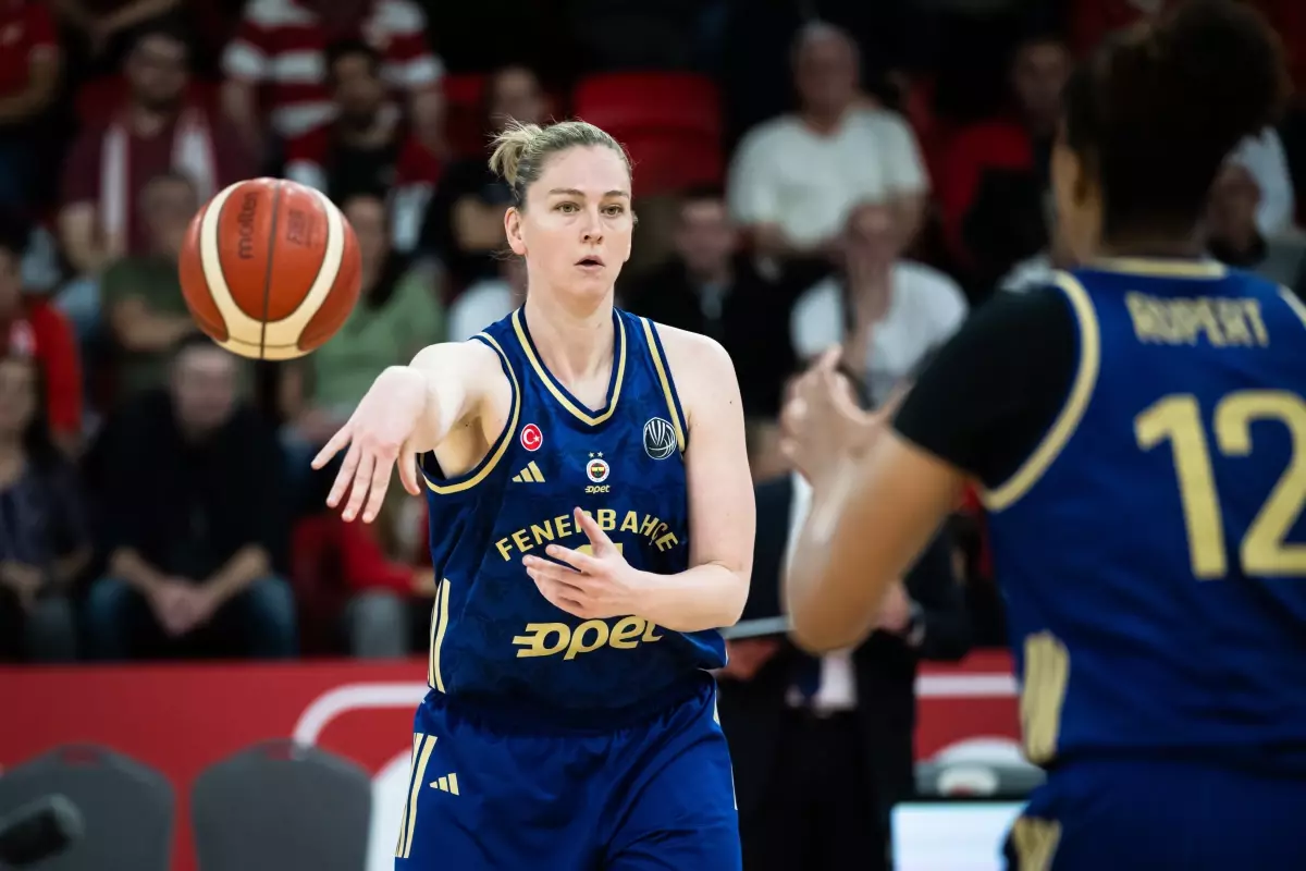 Fenerbahçe Beko Taraftar Desteğiyle Maçlara Hazır