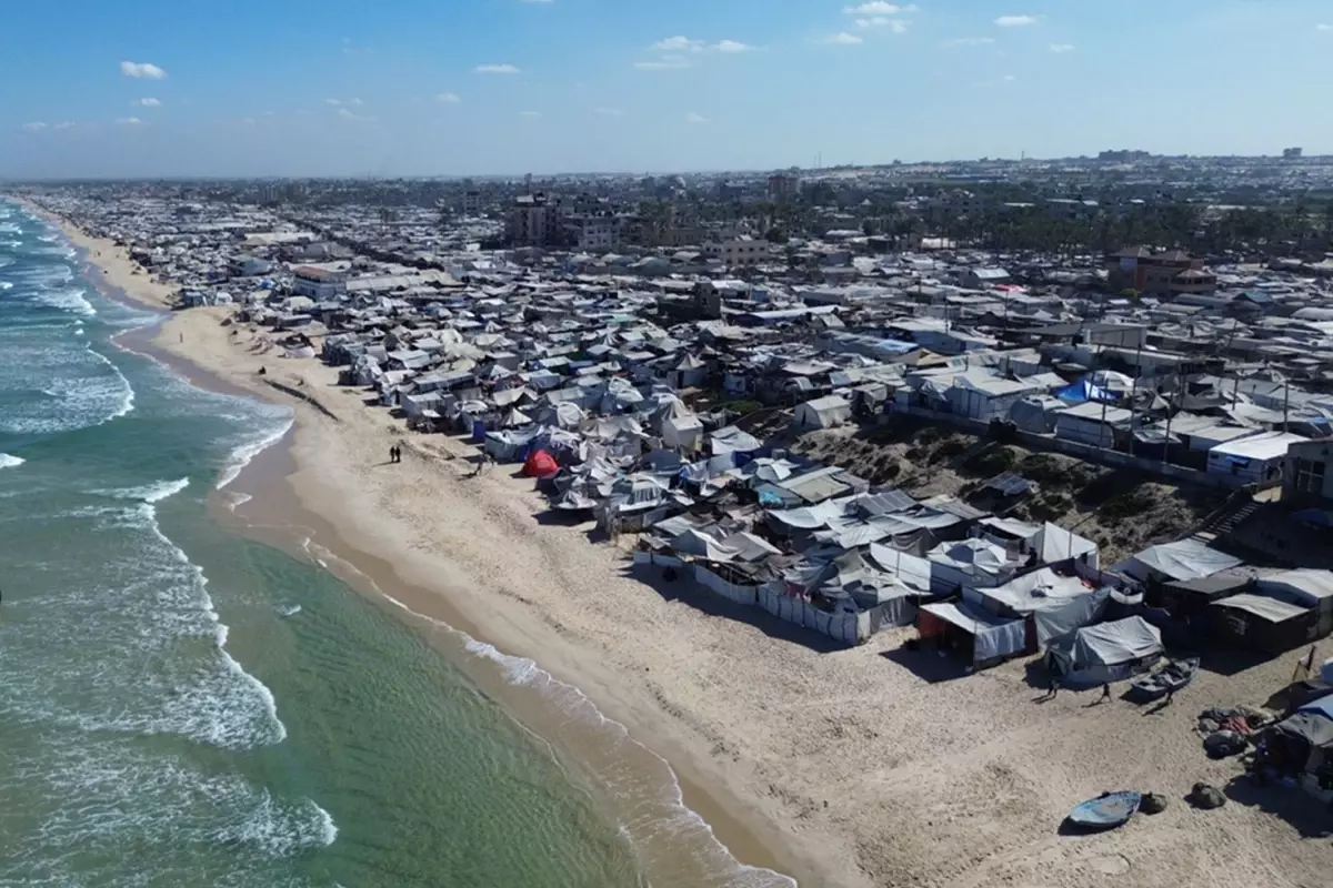 Gazze\'deki ateşkes sonrası binlerce Filistinli aile çadırlarda kalmaya devam ediyor