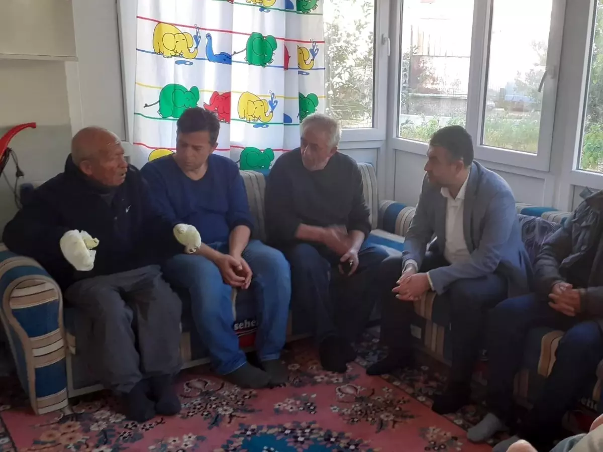 Kütahya\'da Yangın: İki Katlı Ahşap Ev Kullanılamaz Hale Geldi