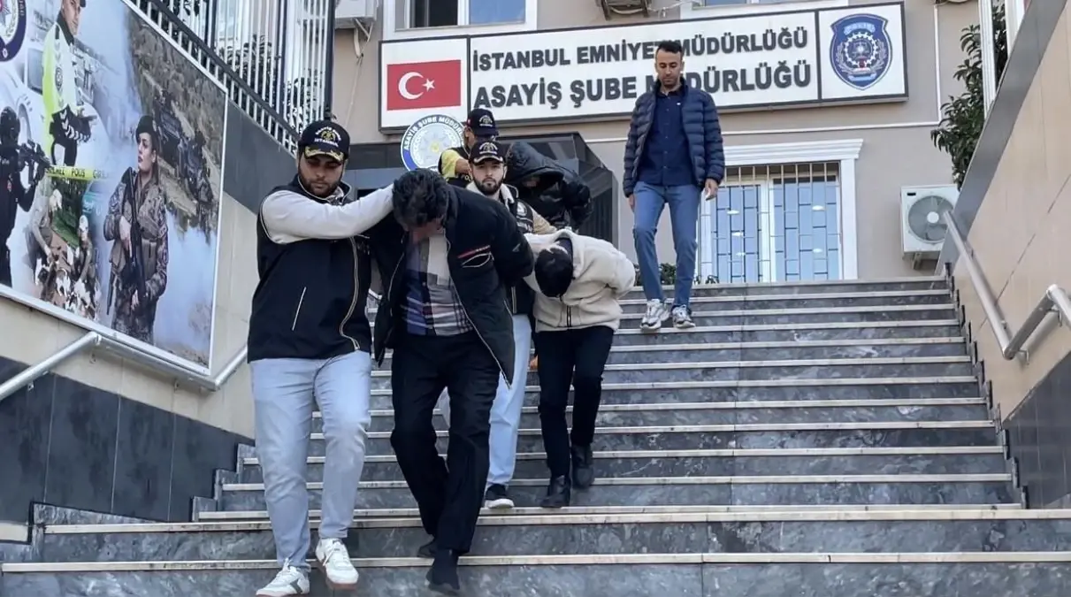 Turistleri Hedef Alan Hırsızlık Çetesi Yakalandı