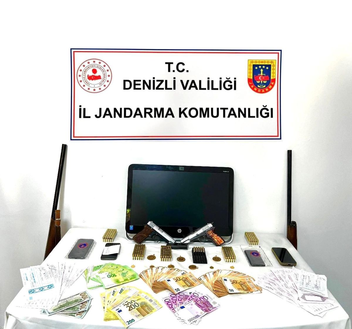 Denizli\'de Tefecilik Operasyonu