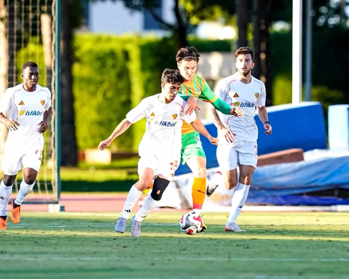 Kayserispor\'un Galibiyet Hasreti Süreklilik Kazandı