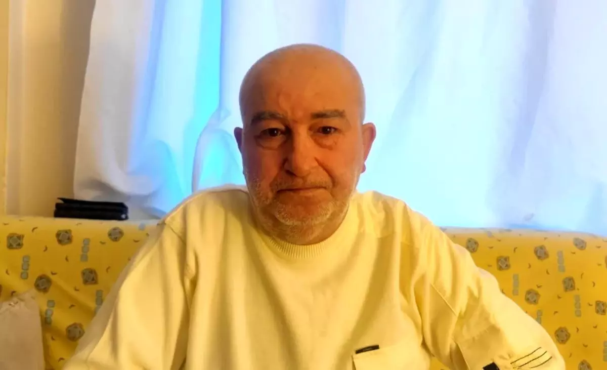 Selası okutulan adamı sağ salim karşısında gören mahalleli küçük dilini yutuyordu