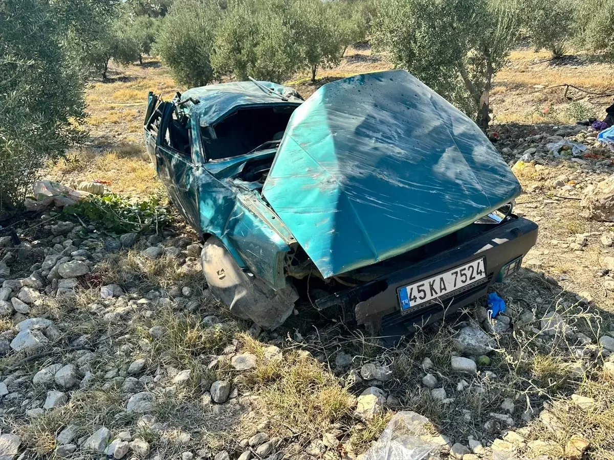 Alaşehir\'de Trafik Kazası: Karı Koca Hayatını Kaybetti