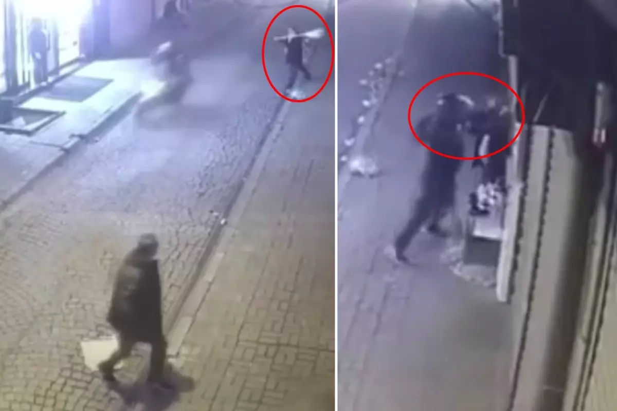 Motosiklet sürücüsü, sokakta hız yaptığı için süpürgeyle vuran yaşlı adamı dövdü