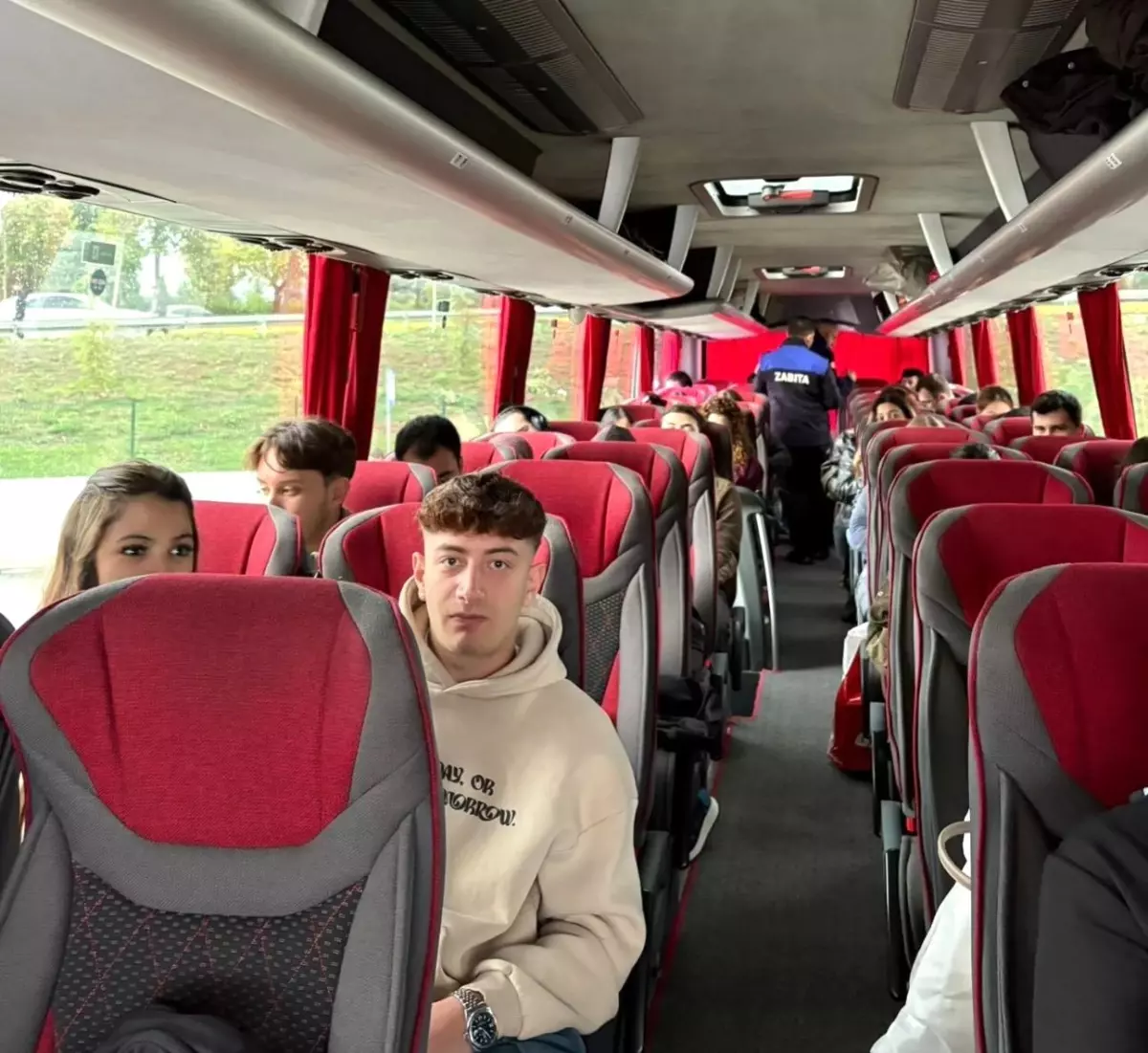 Gölcük Belediyesi\'nden Üniversite Öğrencilerine Ücretsiz Servis Hizmeti