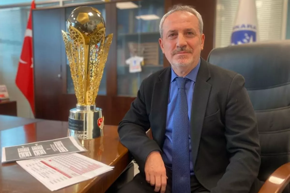 Şampiyon başkan Yalçın Demirkol görevinden istifa etti