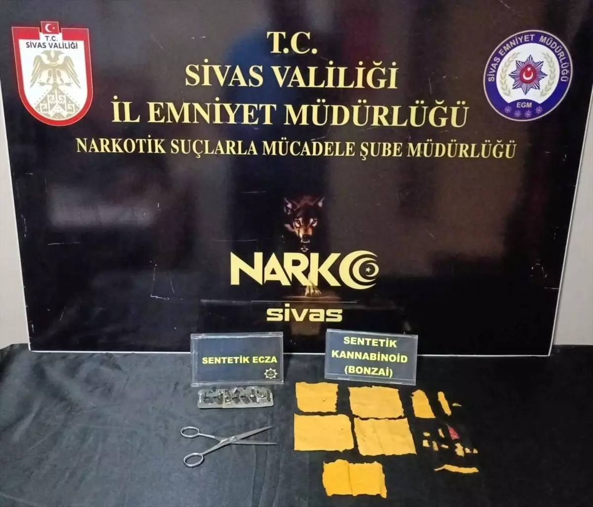 Sivas\'ta Uyuşturucu Operasyonu: 4 Tutuklama