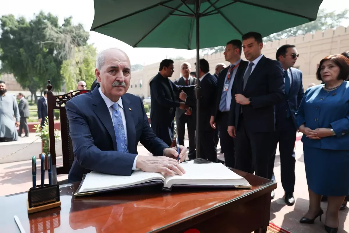 Kurtulmuş\'tan İkbal Ziyareti
