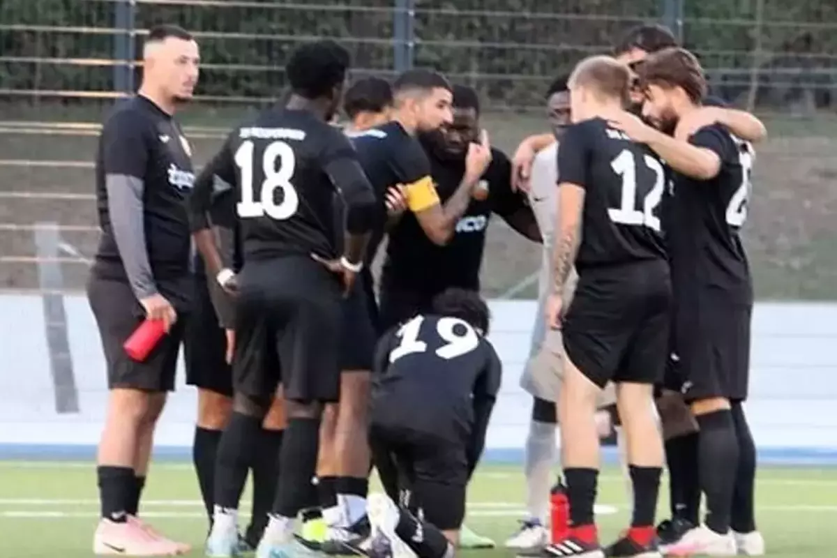 Türk futbolcu tam 17 gol attı! Dünya 66-0\'lık bu maçı konuşuyor 