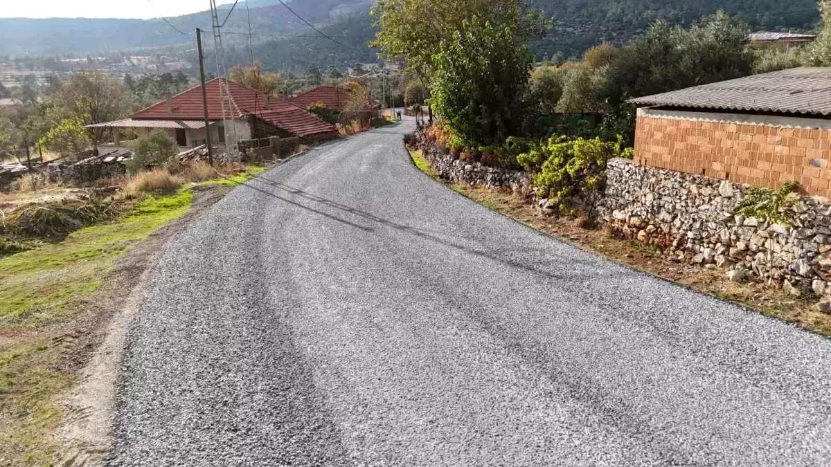 Muğla\'da Kırsal Yollar Yenileniyor