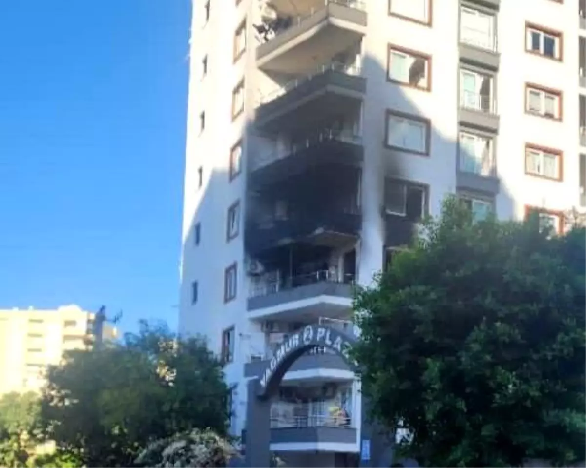 Mersin\'de Yangın Paniği
