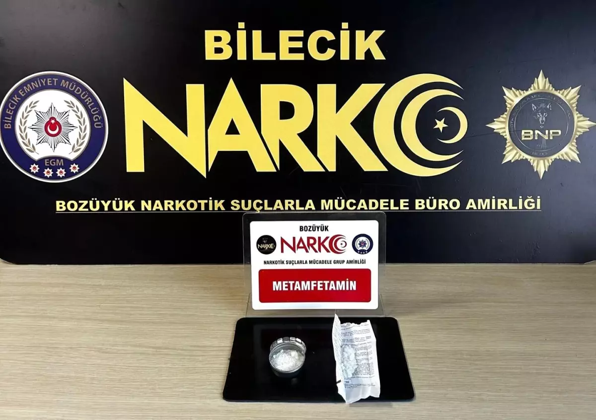 Bilecik\'te Narkotik Operasyonu: 3 Gözaltı