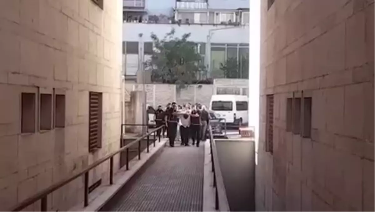 Bursa\'da Suç Örgütlerine Operasyon: 16 Tutuklama