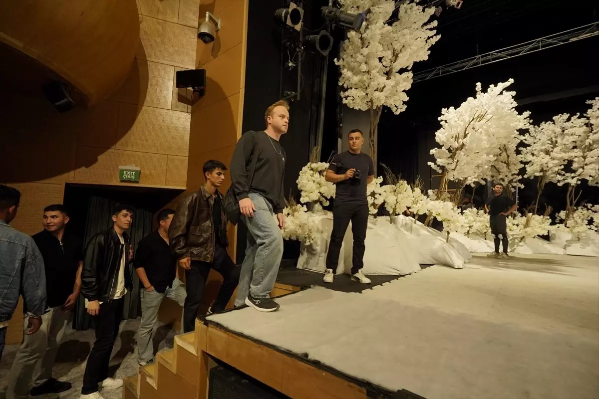 DT Mutfak Projesi İzmir\'de Sanatseverleri Ağırladı