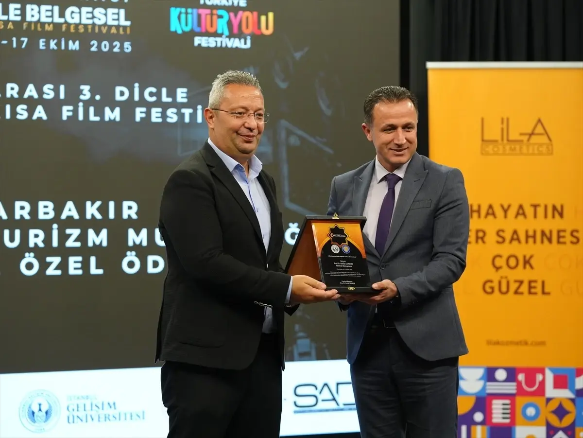 Zerzevan Belgeseli Diyarbakır\'da Gösterildi