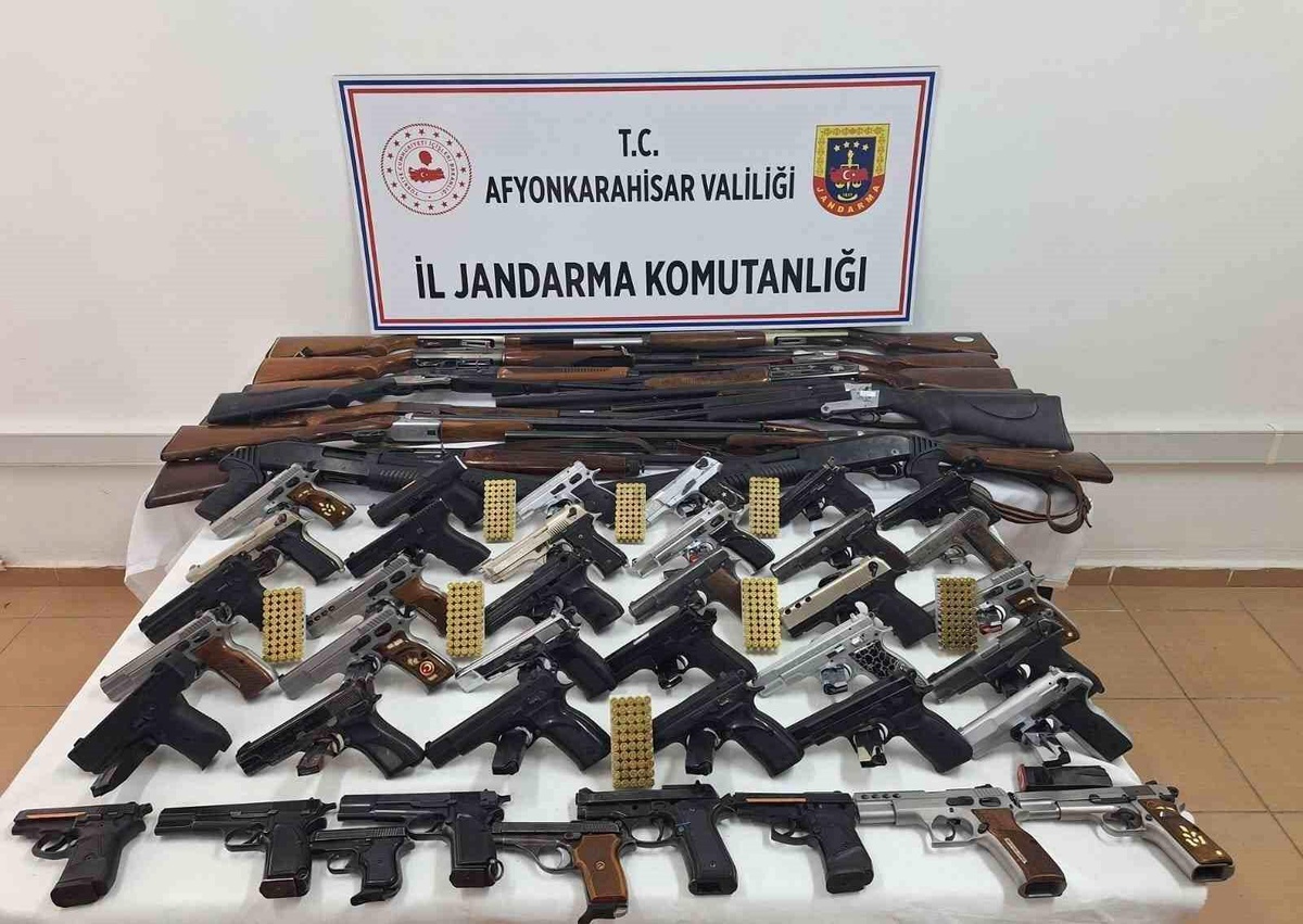 Düğün Magandalarına Operasyon: 55 Silah Ele Geçirildi