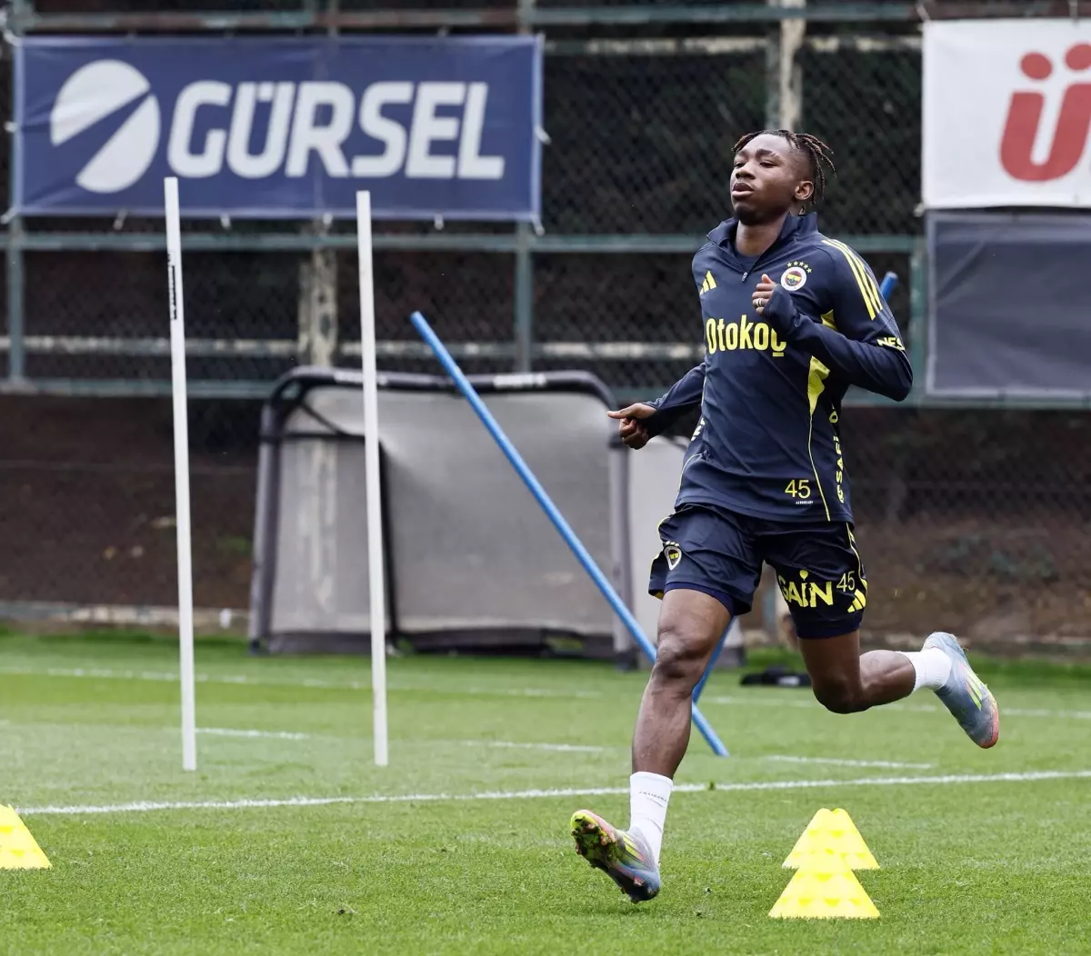 Fenerbahçe, Fatih Karagümrük Maçına Hazırlanıyor