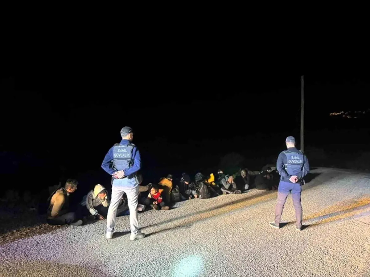 Fethiye\'de 40 Göçmen ve 2 Kaçakçı Yakalandı