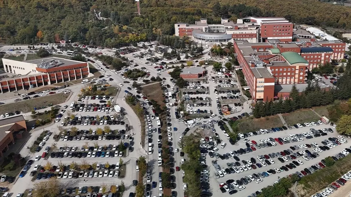 Hastane Otopark Sorunu Büyüyor